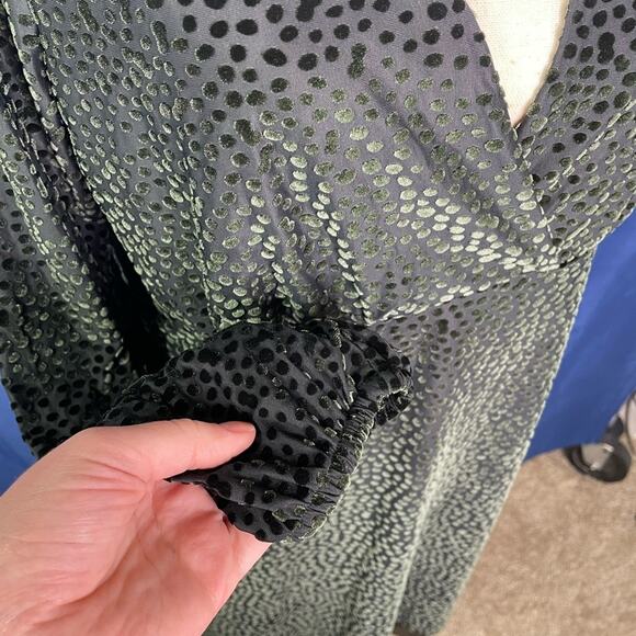 Green & Black Ruched Wrap Sheath Dress, Size XL - Pre-Owned - Picture 5 of 6